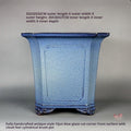 Measurement photograph showing 32 × 32 × 32 cm exterior and 26 × 26 × 27 cm interior of the tall blue pot